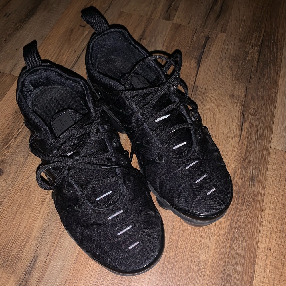 Nike air vapormax plus 7.5